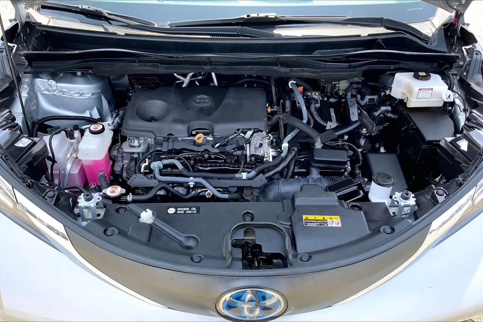 2021 Toyota Sienna LE Celestial Silver Metallic at Group 1 Toyota Southwest