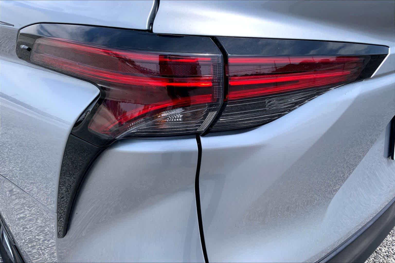 2021 Toyota Sienna LE Celestial Silver Metallic at Group 1 Toyota Southwest