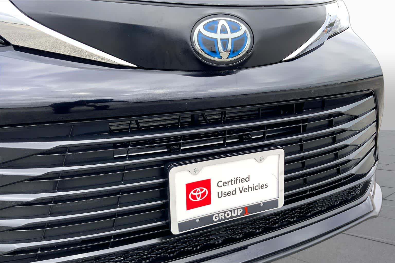2024 Toyota Sienna LE Midnight Black Metallic at Lone Star Chevrolet
