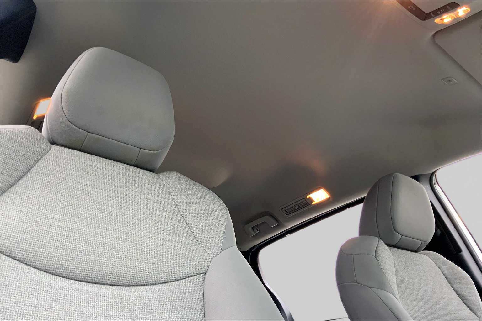 2026 Toyota Sienna LE Ice Cap at Group 1 Toyota Southwest