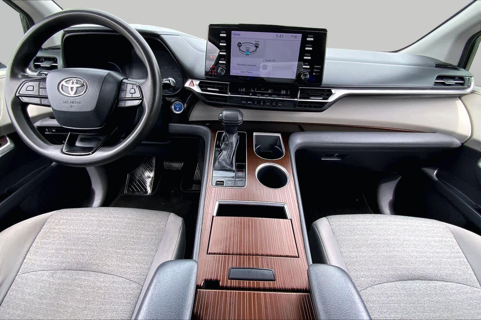 2022 Toyota Sienna LE Cypress at Beck & Masten Kia