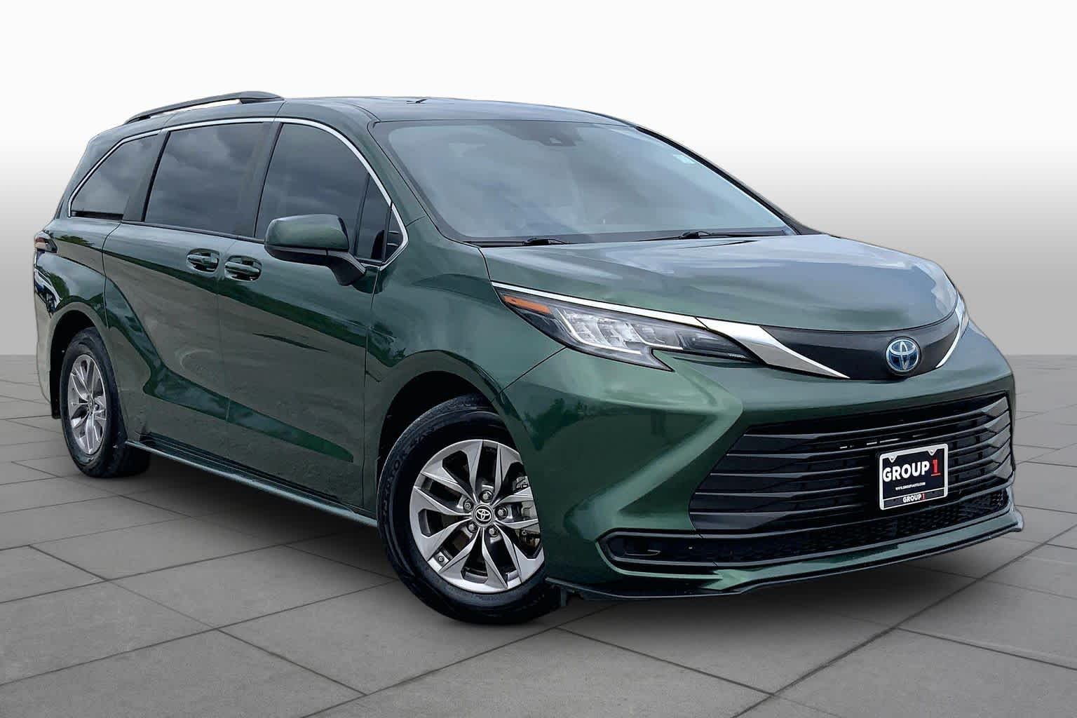 2022 Toyota Sienna LE Cypress at Beck & Masten Kia