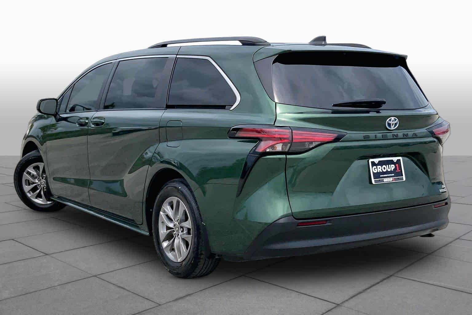 2022 Toyota Sienna LE Cypress at Beck & Masten Kia