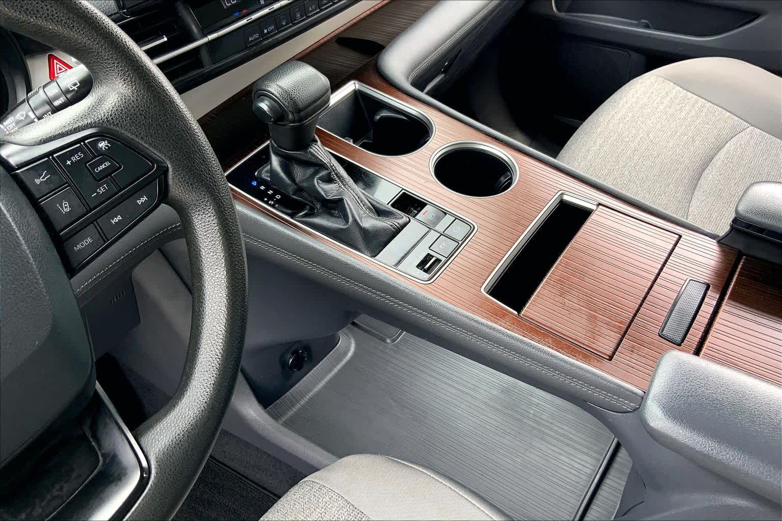 2022 Toyota Sienna LE Cypress at Beck & Masten Kia