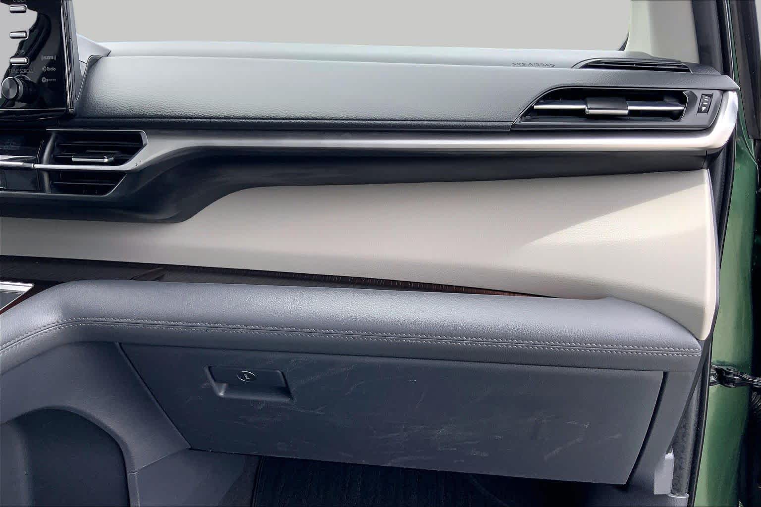 2022 Toyota Sienna LE Cypress at Beck & Masten Kia