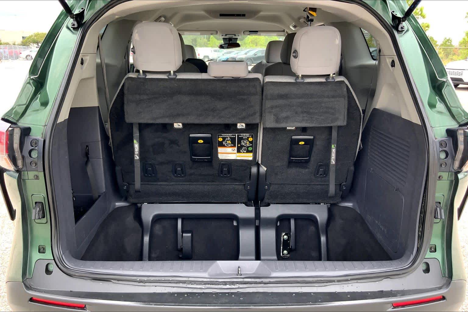 2022 Toyota Sienna LE Cypress at Beck & Masten Kia