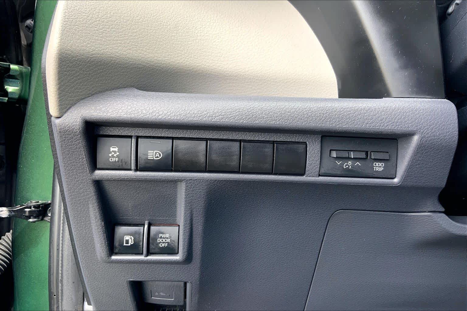 2022 Toyota Sienna LE Cypress at Beck & Masten Kia