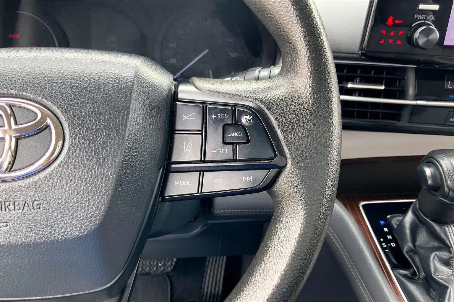 2022 Toyota Sienna LE Cypress at Beck & Masten Kia