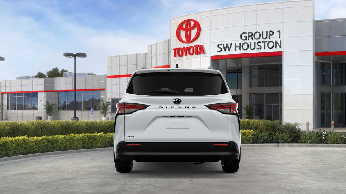2026 Toyota Sienna photo 24 of 37