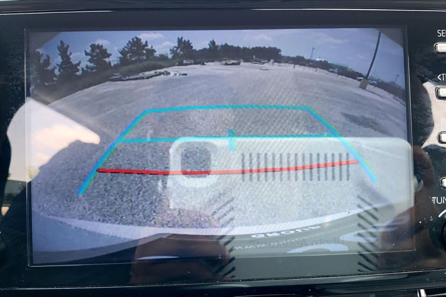2021 Toyota Sienna LE Super White at AutoNation USA Katy