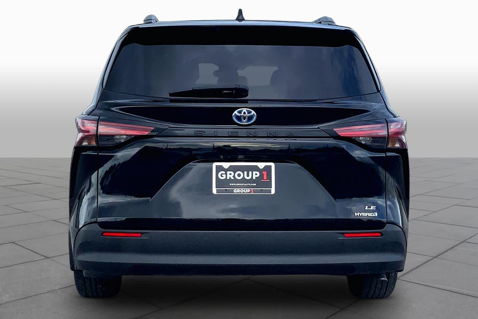 2022 Toyota Sienna LE Midnight Black Metallic at Ron Craft Chevrolet Cadillac