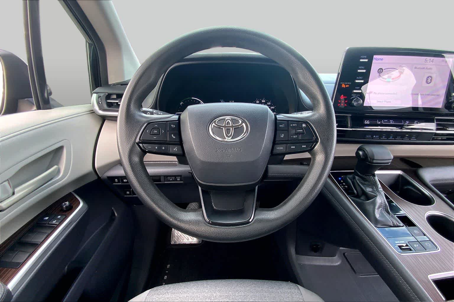 2022 Toyota Sienna LE Midnight Black Metallic at Ron Craft Chevrolet Cadillac