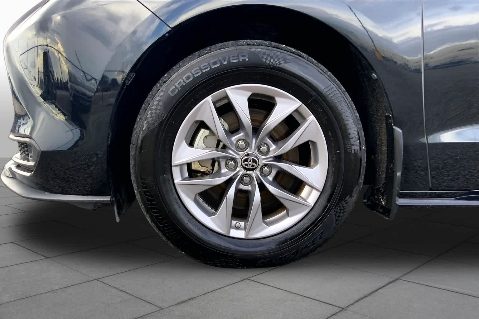 2022 Toyota Sienna LE Midnight Black Metallic at Ron Craft Chevrolet Cadillac