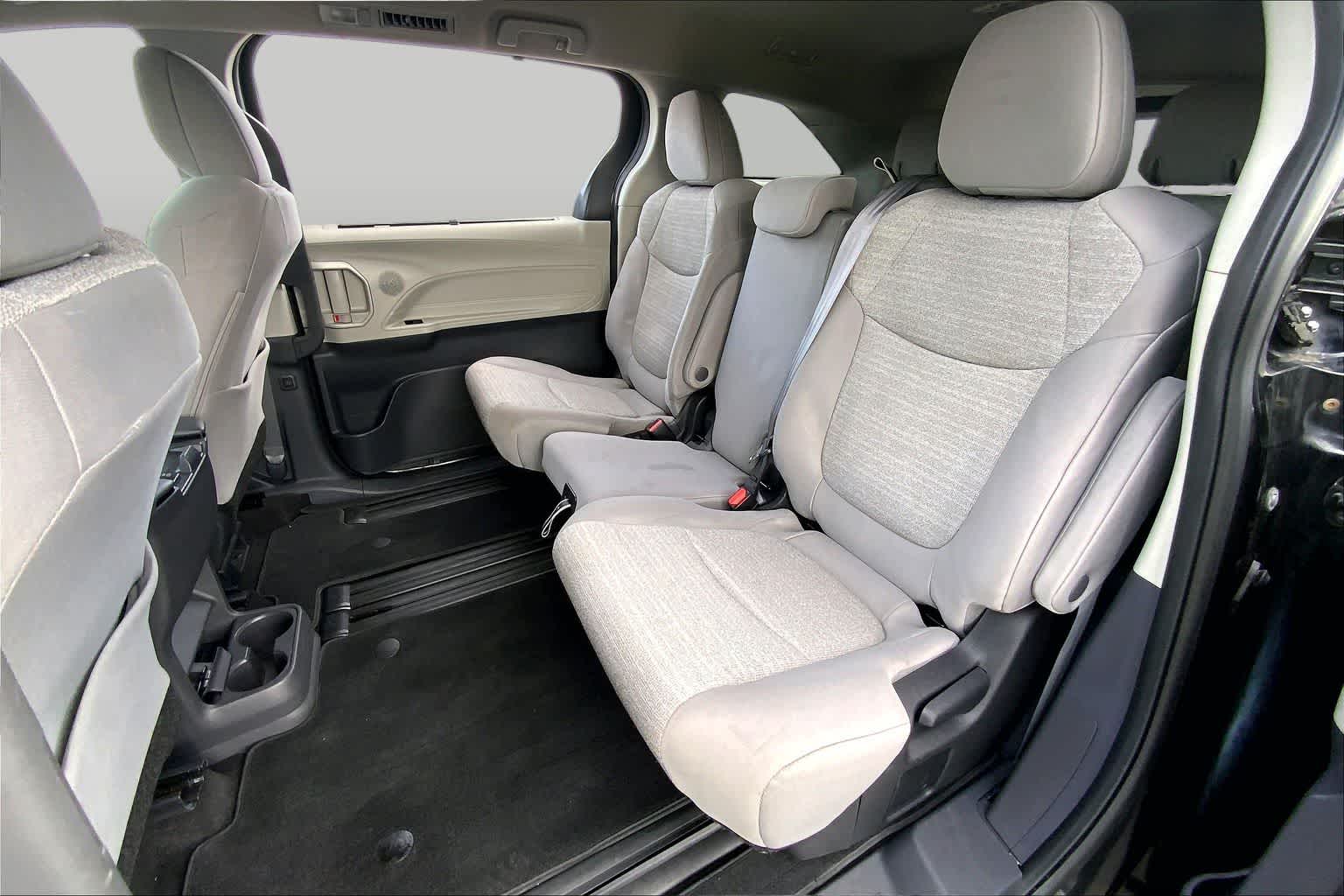 2022 Toyota Sienna LE Midnight Black Metallic at Ron Craft Chevrolet Cadillac