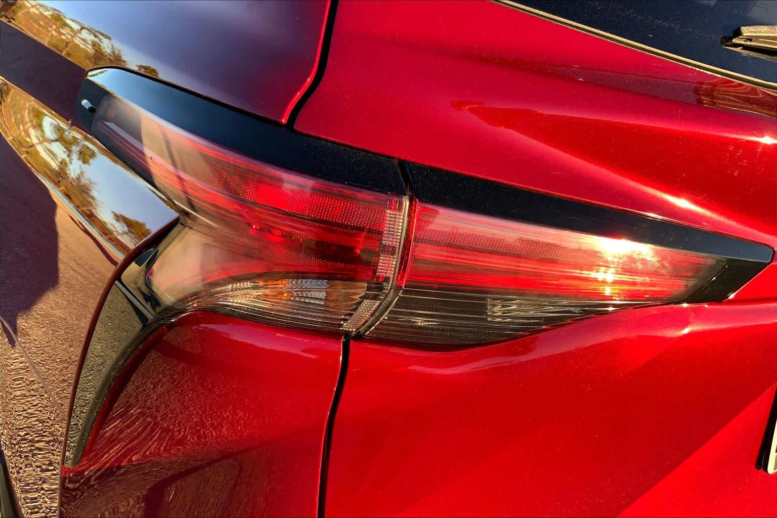 2021 Toyota Sienna LE Ruby Flare Pearl at Group 1 Toyota Southwest