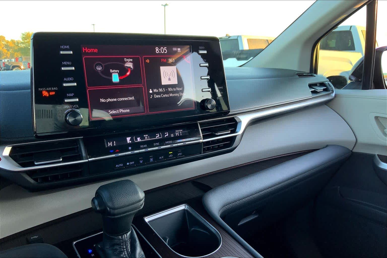 2021 Toyota Sienna LE Ruby Flare Pearl at Group 1 Toyota Southwest