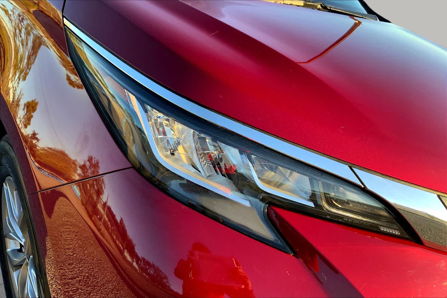 2021 Toyota Sienna LE Ruby Flare Pearl at Group 1 Toyota Southwest