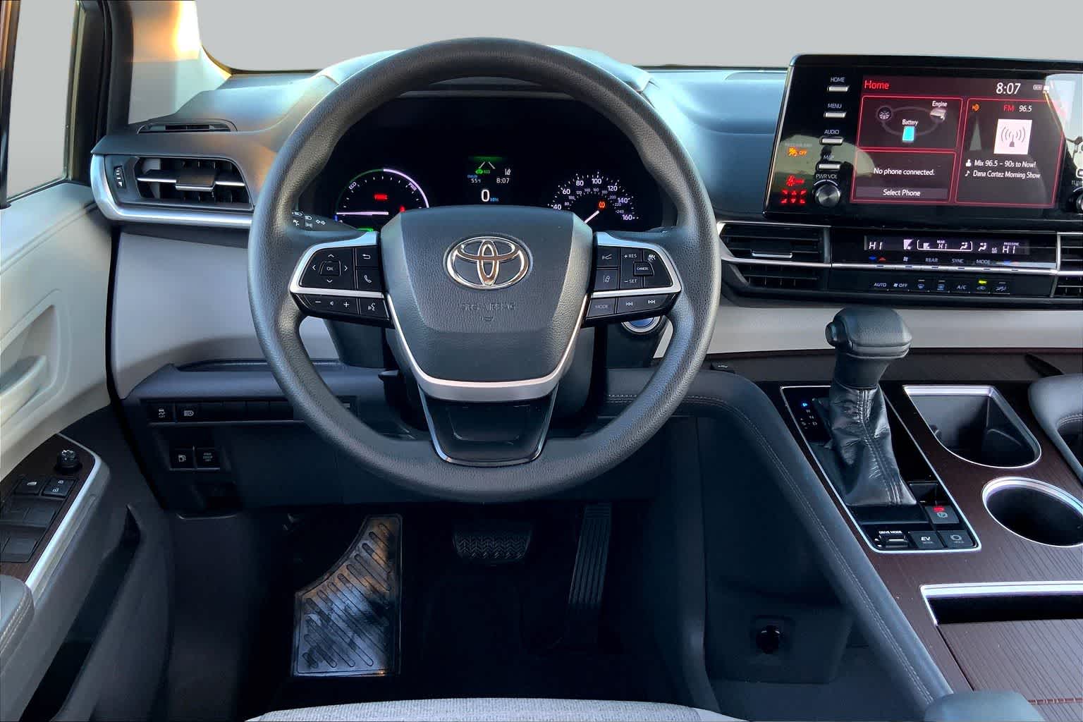 2021 Toyota Sienna LE Ruby Flare Pearl at Group 1 Toyota Southwest