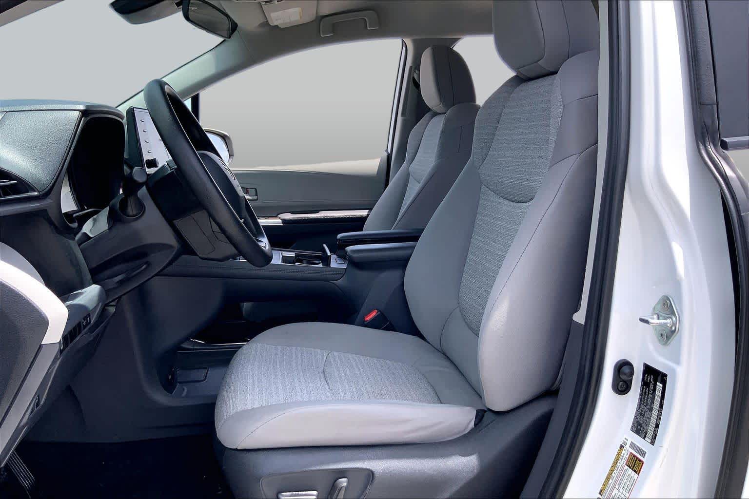 2023 Toyota Sienna LE Ice Cap at AutoNation USA Katy