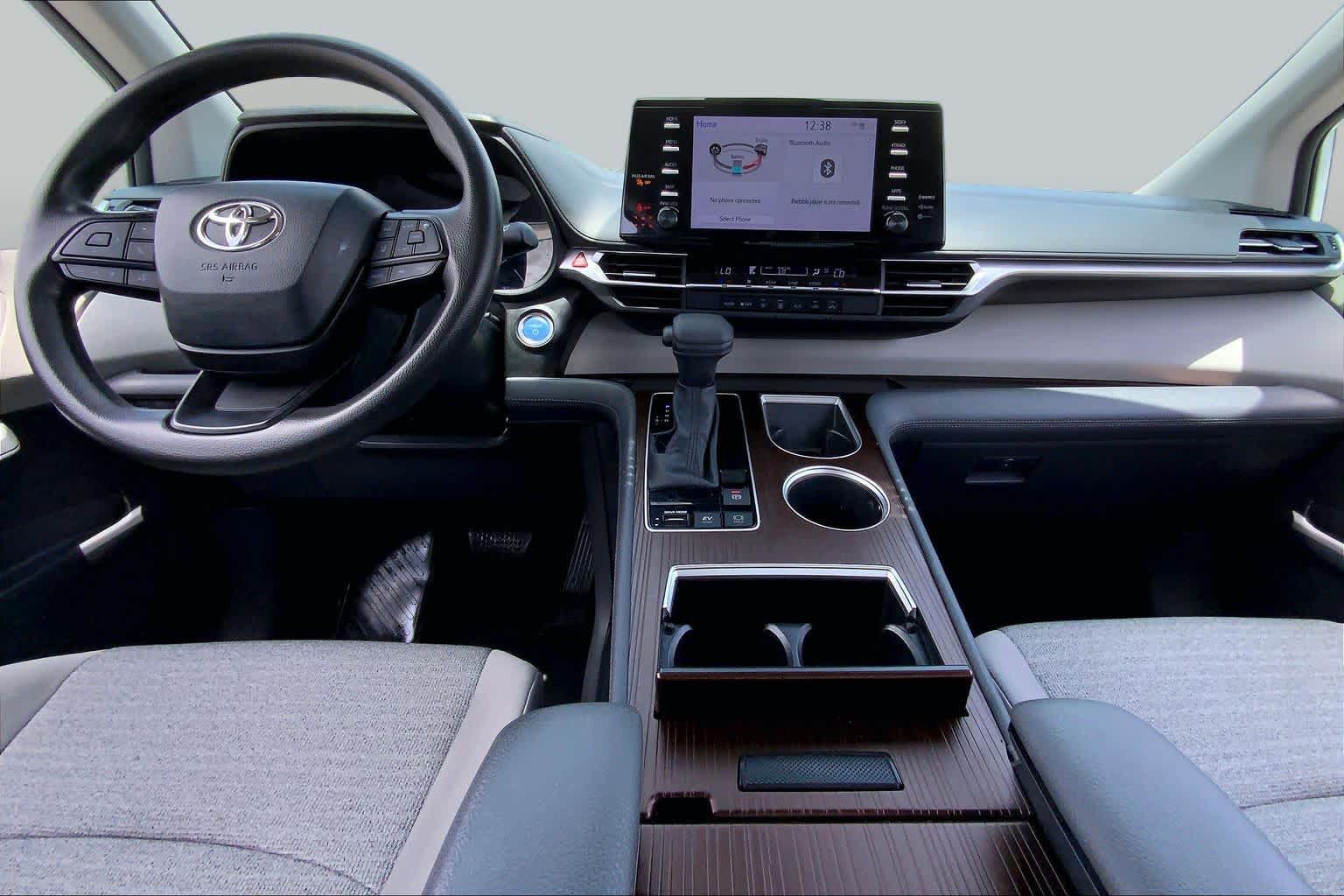 2023 Toyota Sienna LE Ice Cap at AutoNation USA Katy