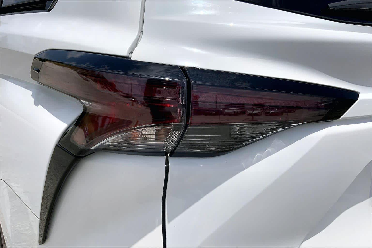 2023 Toyota Sienna LE Ice Cap at AutoNation USA Katy