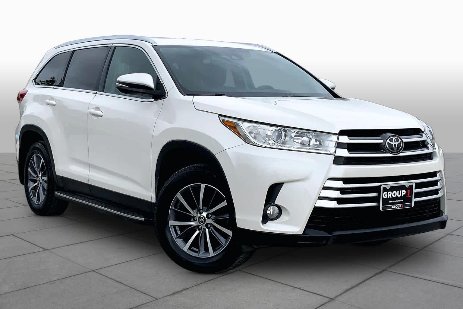 2019 Toyota Highlander XLE Blizzard Pearl at Lexus of Clear Lake