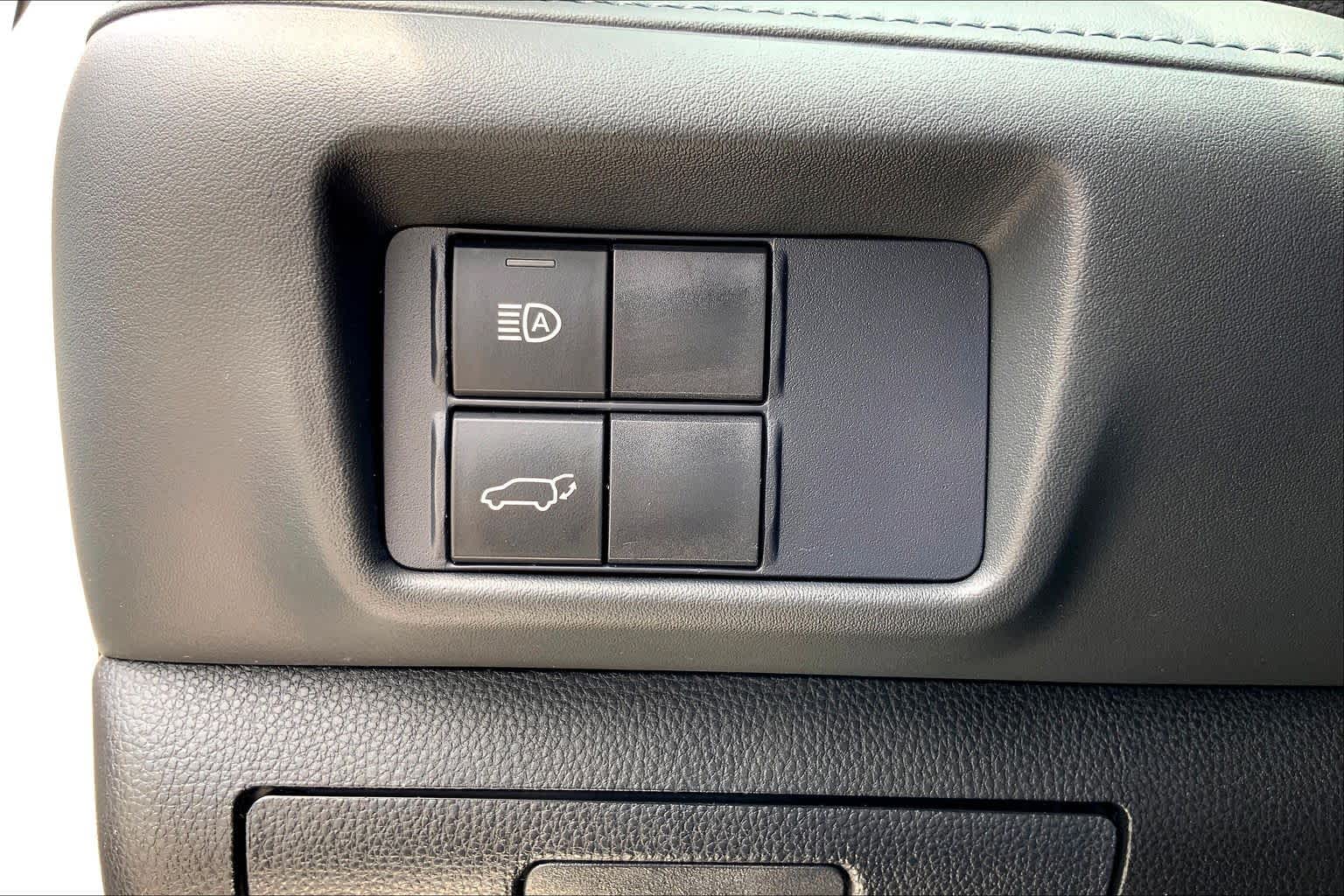 2021 Toyota Highlander XSE Blizzard Pearl at AutoNation Toyota Gulf Fwy