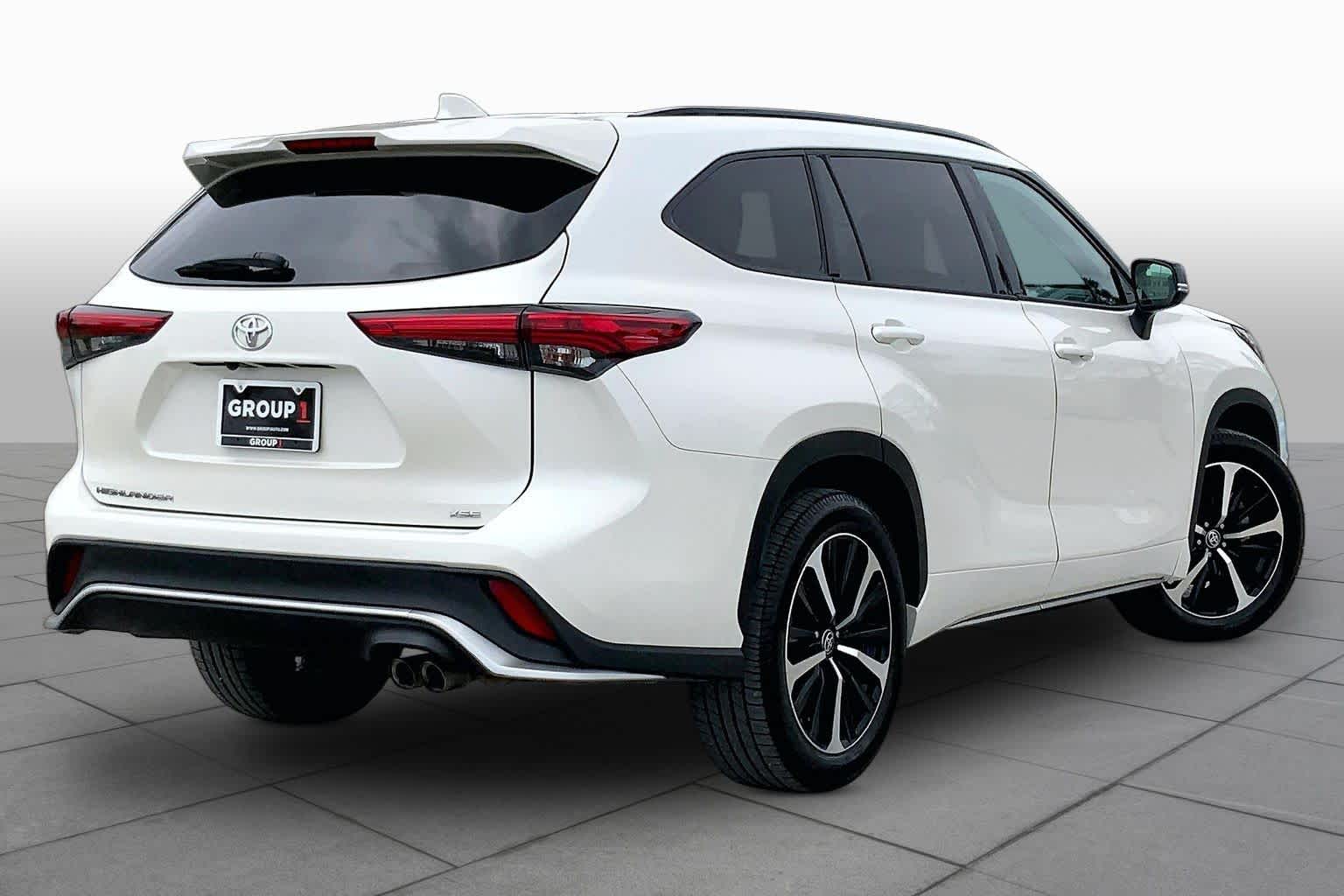 2021 Toyota Highlander XSE Blizzard Pearl at AutoNation Toyota Gulf Fwy