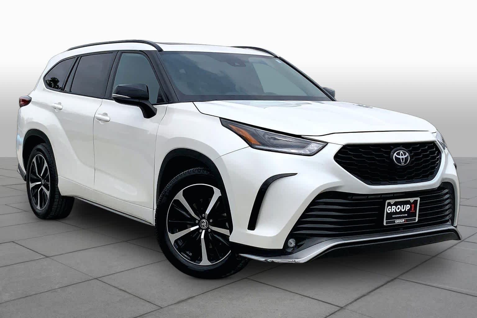 2021 Toyota Highlander XSE Blizzard Pearl at AutoNation Toyota Gulf Fwy
