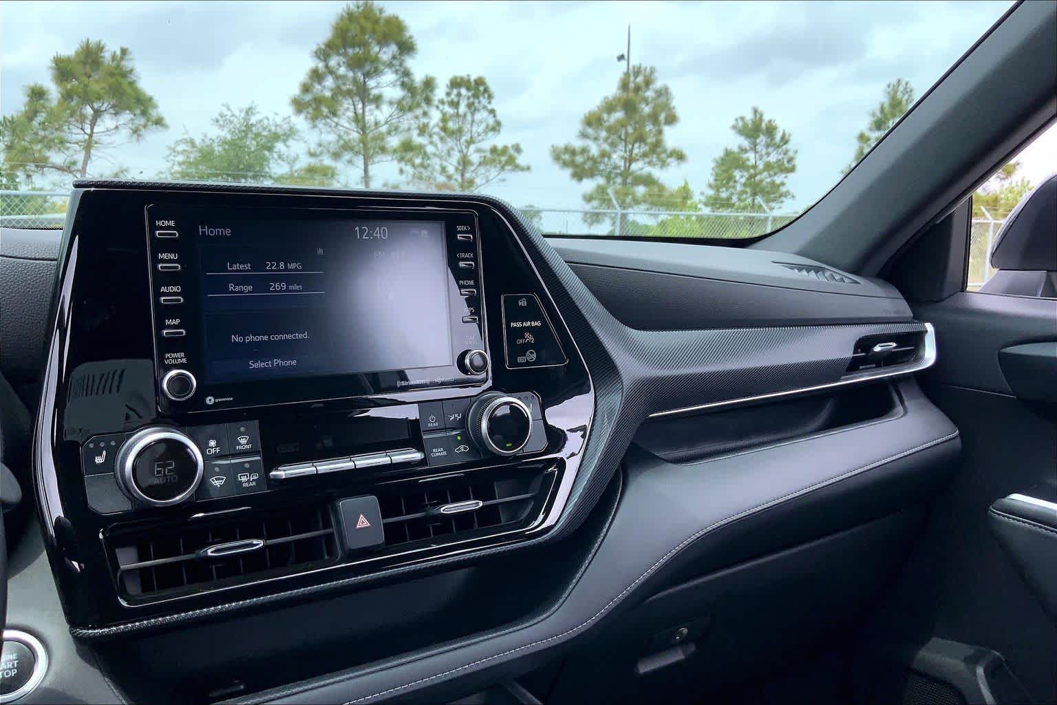 2021 Toyota Highlander XSE Blizzard Pearl at AutoNation Toyota Gulf Fwy