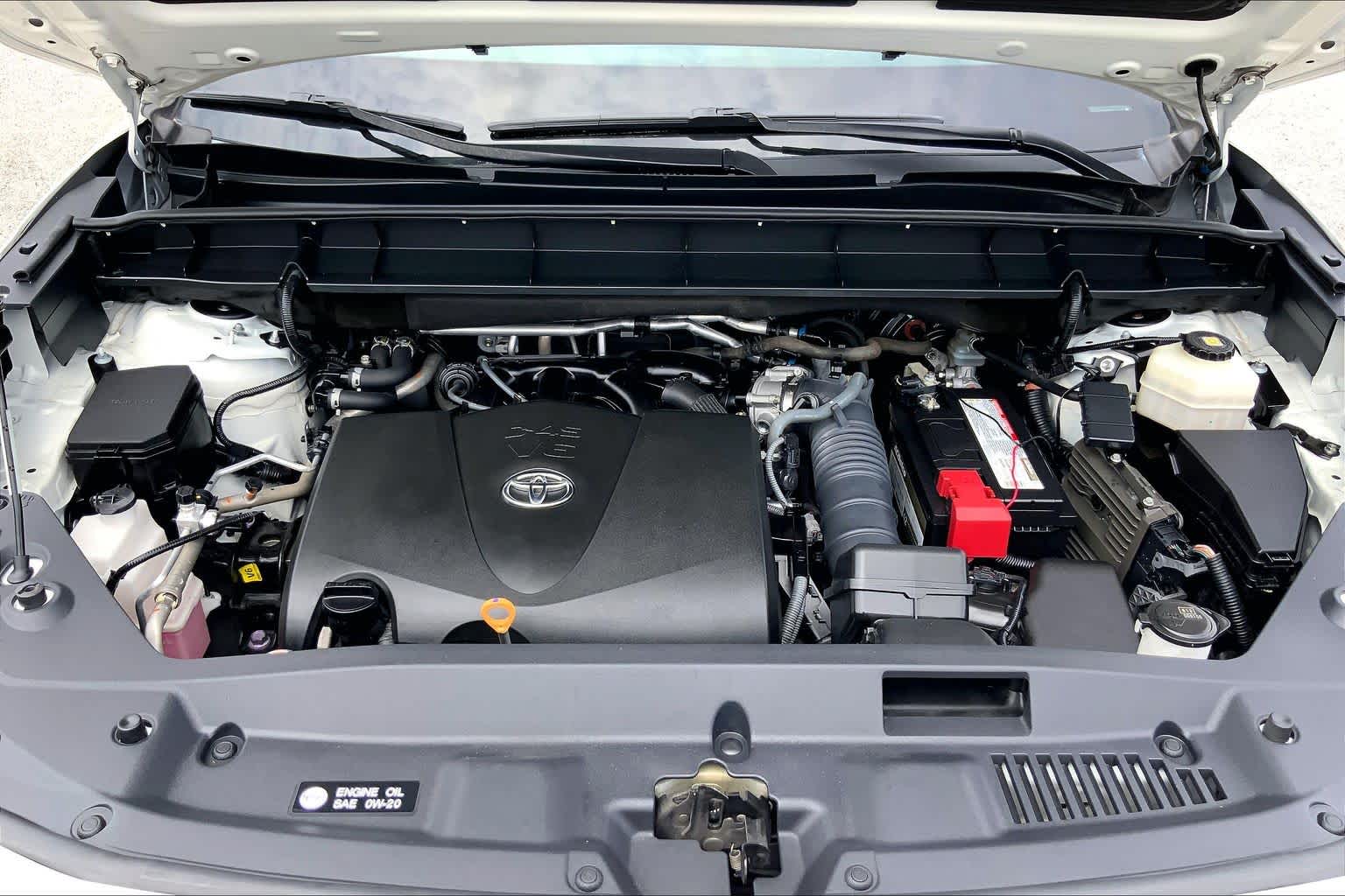 2021 Toyota Highlander XSE Blizzard Pearl at AutoNation Toyota Gulf Fwy
