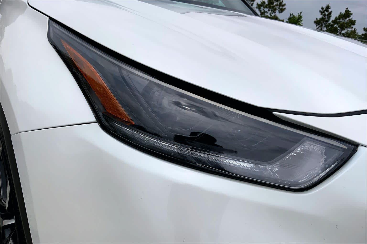 2021 Toyota Highlander XSE Blizzard Pearl at AutoNation Toyota Gulf Fwy