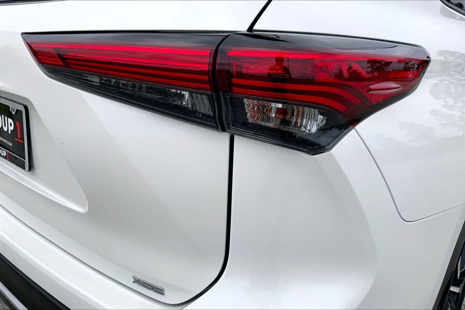 2021 Toyota Highlander XSE Blizzard Pearl at AutoNation Toyota Gulf Fwy