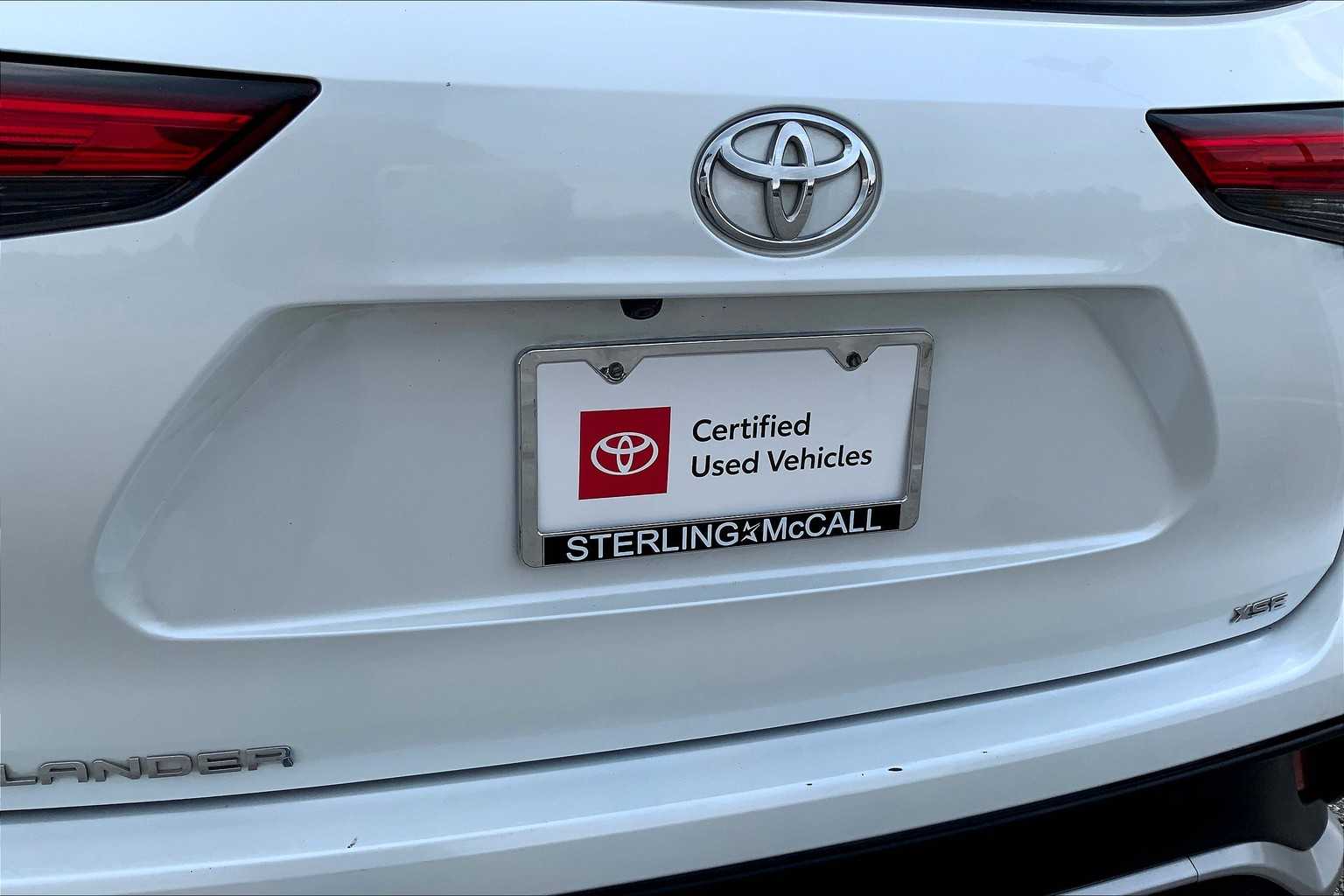 2022 Toyota Highlander XSE Wind Chill Pearl at Group 1 Toyota Southwest