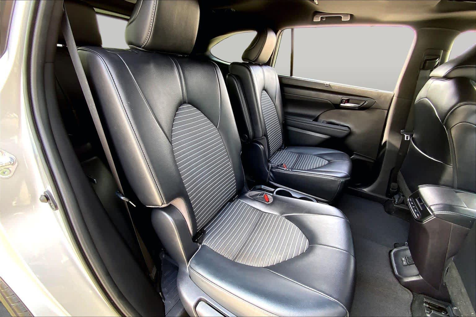 2022 Toyota Highlander XSE Celestial Silver Metallic at Group 1 Toyota Southwest