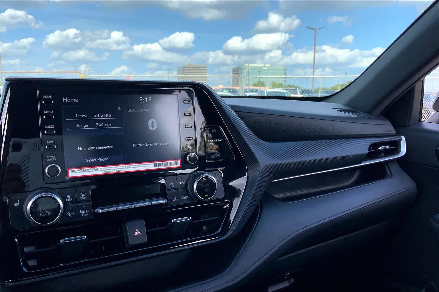 2022 Toyota Highlander XSE Celestial Silver Metallic at Group 1 Toyota Southwest
