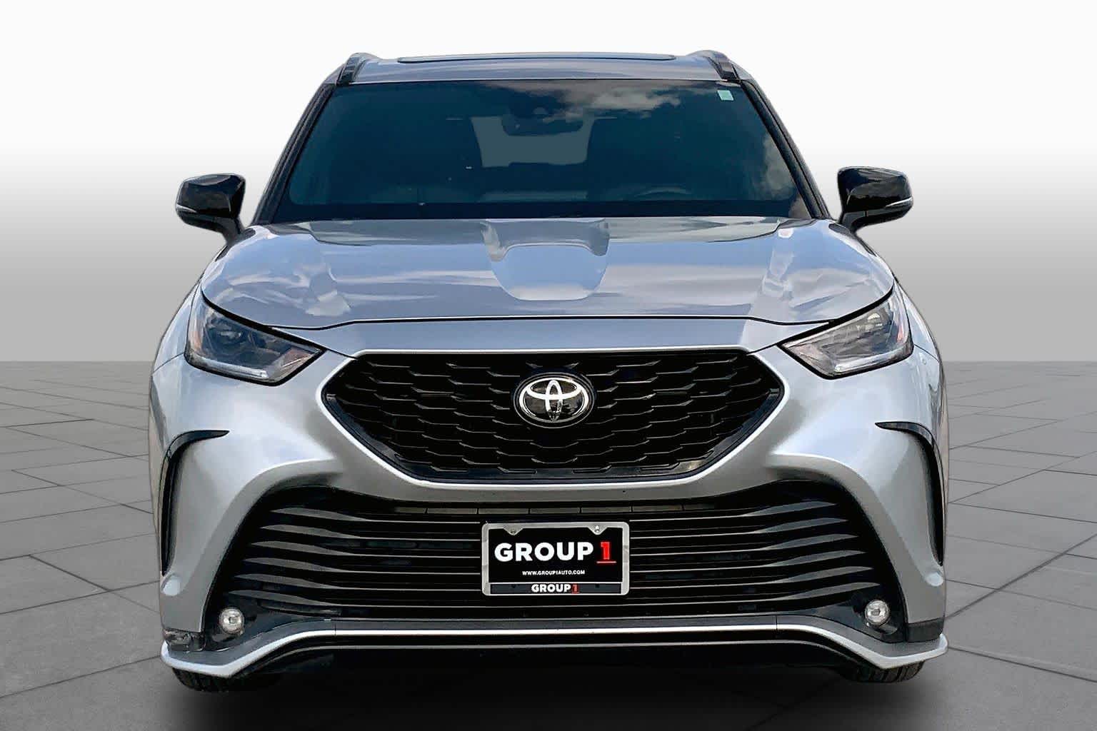 2022 Toyota Highlander XSE Celestial Silver Metallic at Group 1 Toyota Southwest