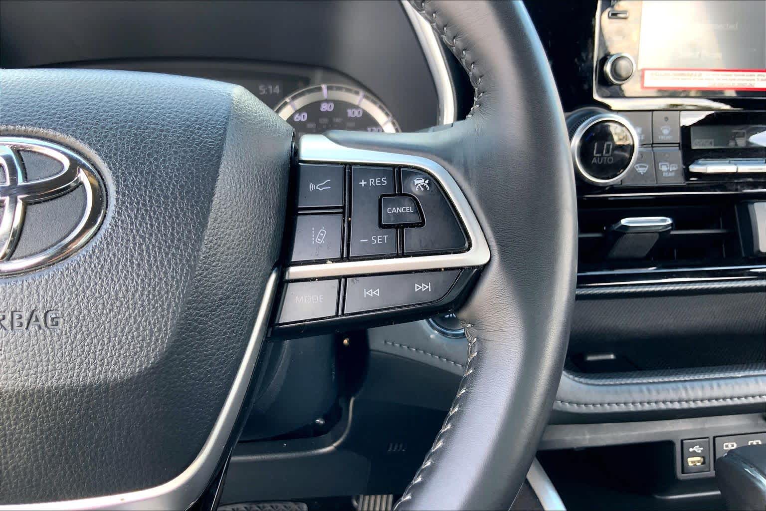 2022 Toyota Highlander XSE Celestial Silver Metallic at Group 1 Toyota Southwest