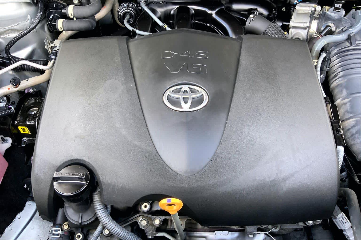 2022 Toyota Highlander XSE Celestial Silver Metallic at Group 1 Toyota Southwest