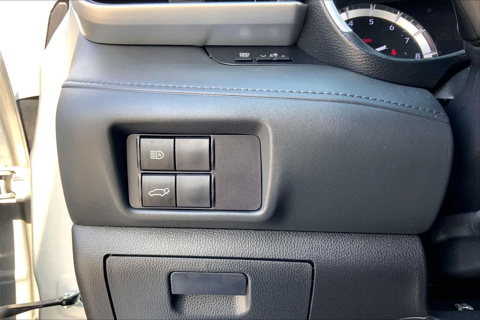 2022 Toyota Highlander XSE Celestial Silver Metallic at Group 1 Toyota Southwest
