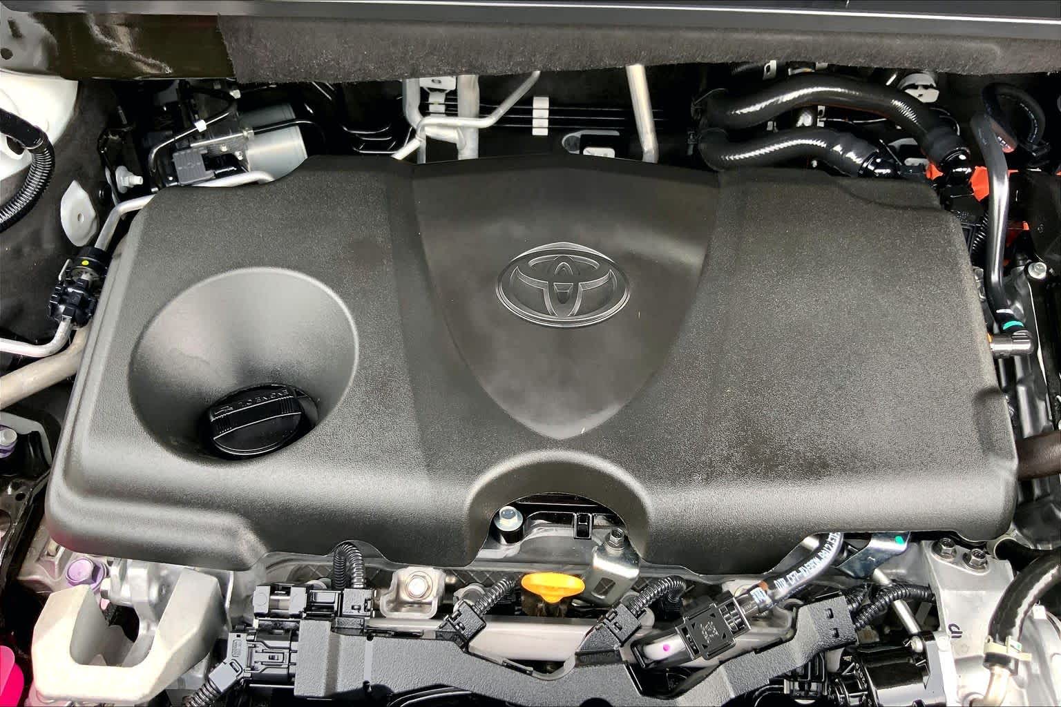 2023 Toyota Highlander Hybrid Limited Wind Chill Pearl at AutoNation USA Katy