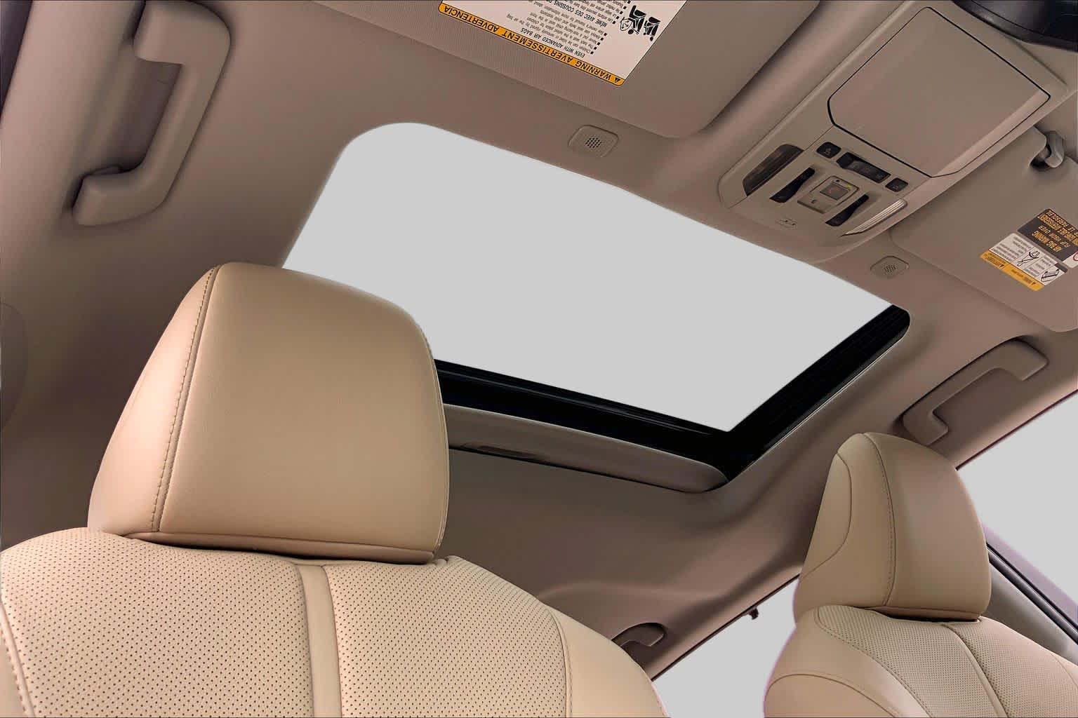 2023 Toyota Highlander Hybrid Limited Wind Chill Pearl at AutoNation USA Katy