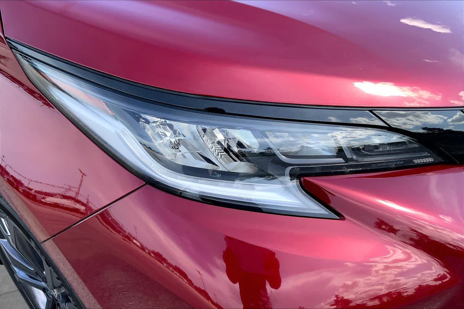 2026 Toyota Sienna XSE Ruby Flare Pearl at Group 1 Toyota Southwest