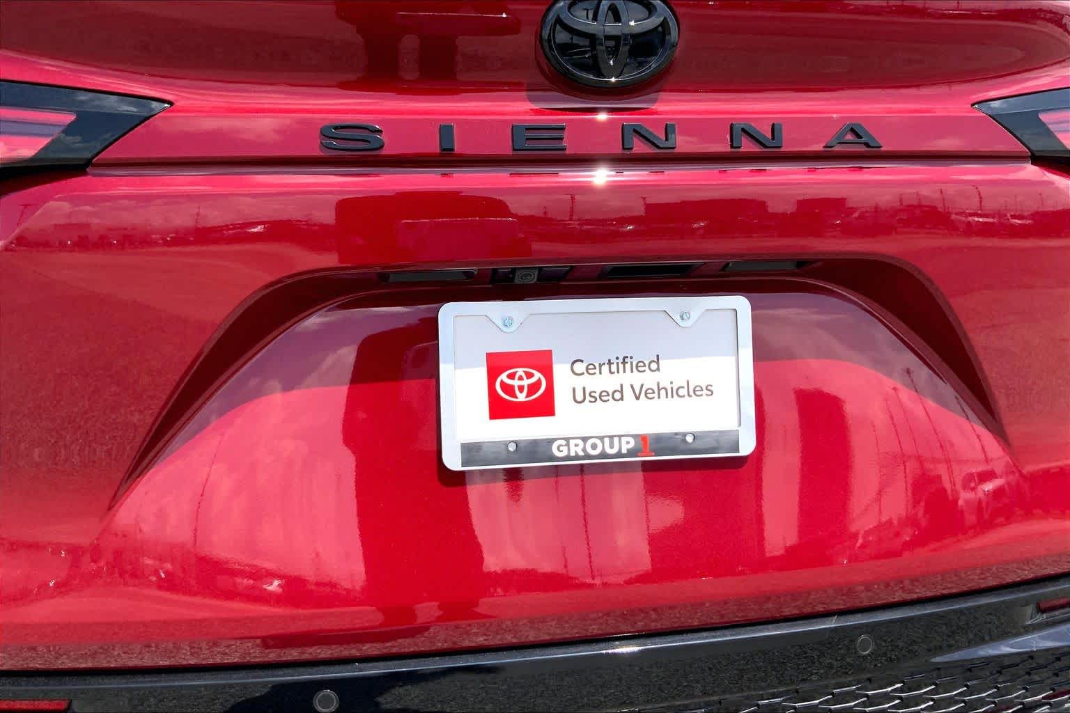 2026 Toyota Sienna XSE Ruby Flare Pearl at Group 1 Toyota Southwest