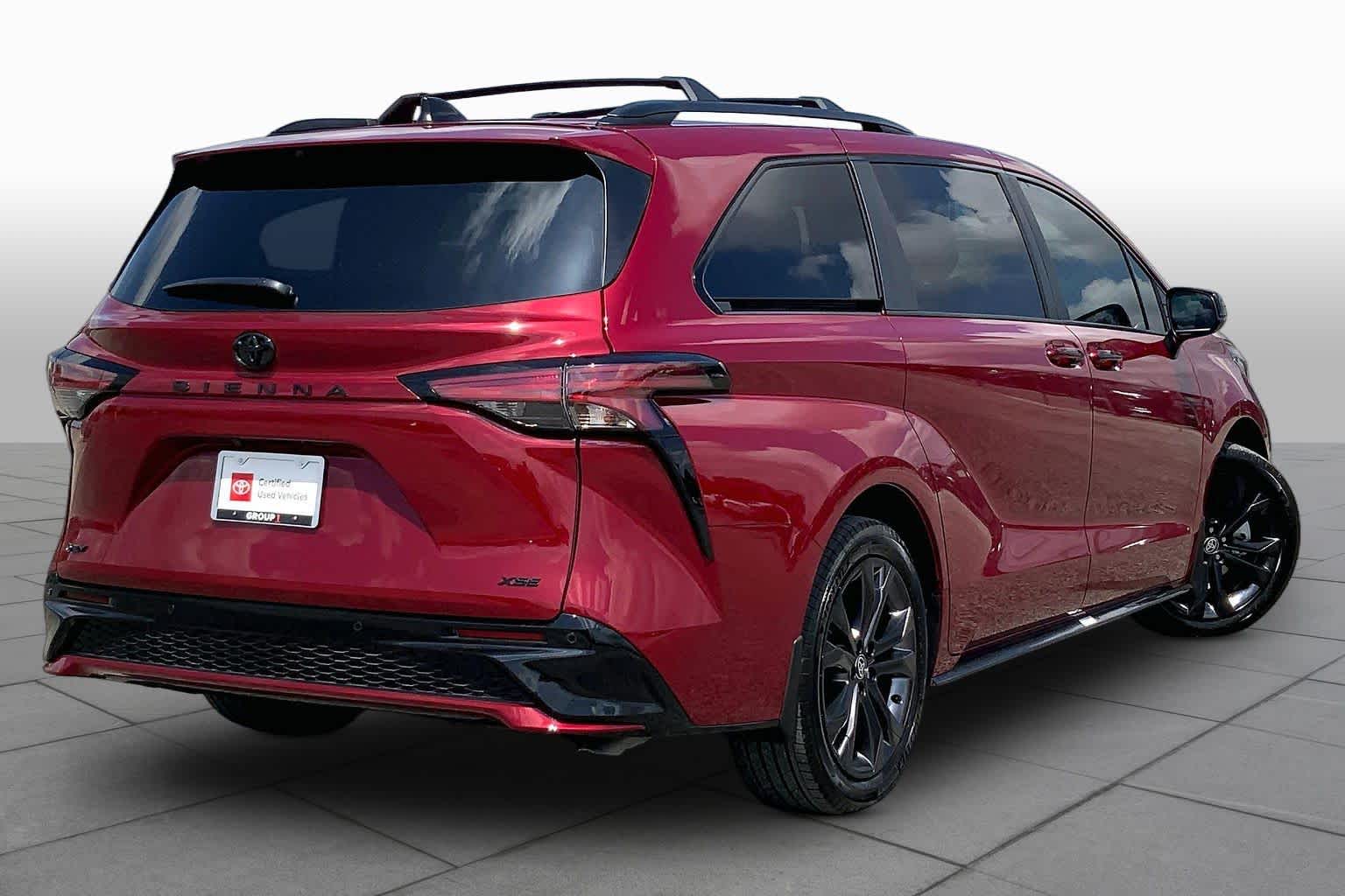2026 Toyota Sienna XSE Ruby Flare Pearl at Group 1 Toyota Southwest