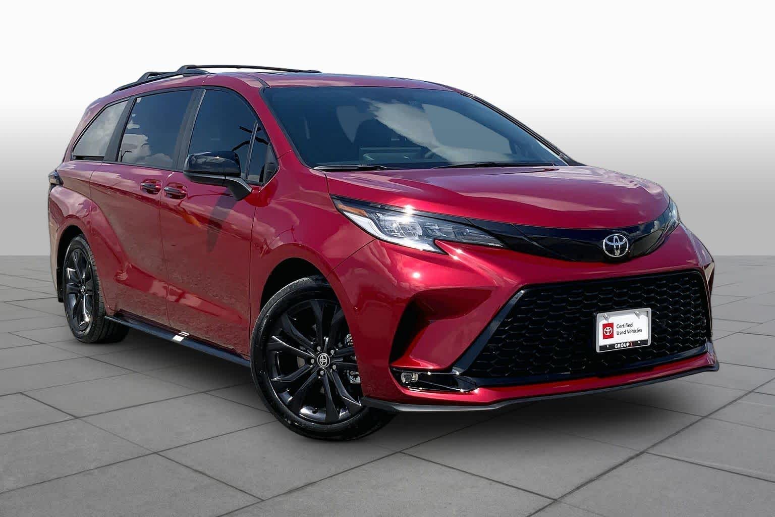 2026 Toyota Sienna XSE Ruby Flare Pearl at Group 1 Toyota Southwest