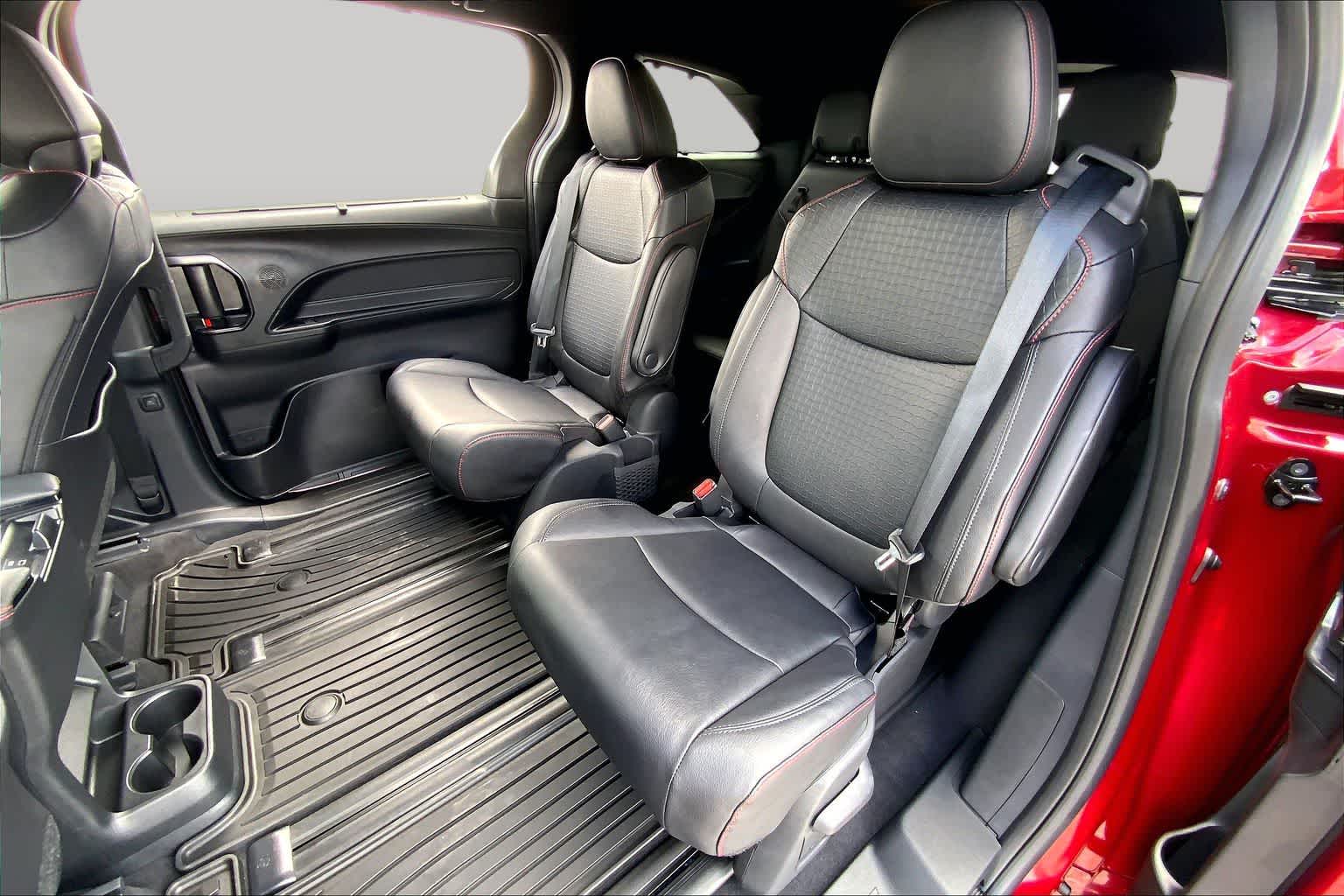 2026 Toyota Sienna XSE Ruby Flare Pearl at Group 1 Toyota Southwest