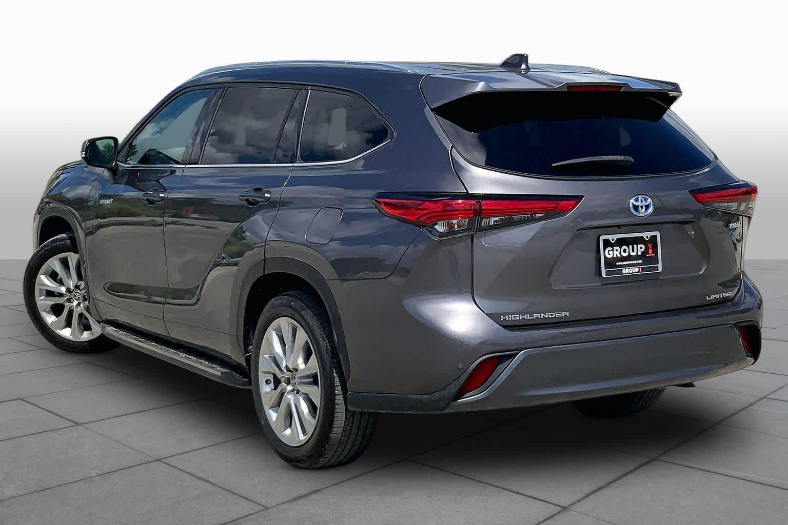 2021 Toyota Highlander Hybrid Limited Magnetic Gray Metallic at AutoNation USA Houston