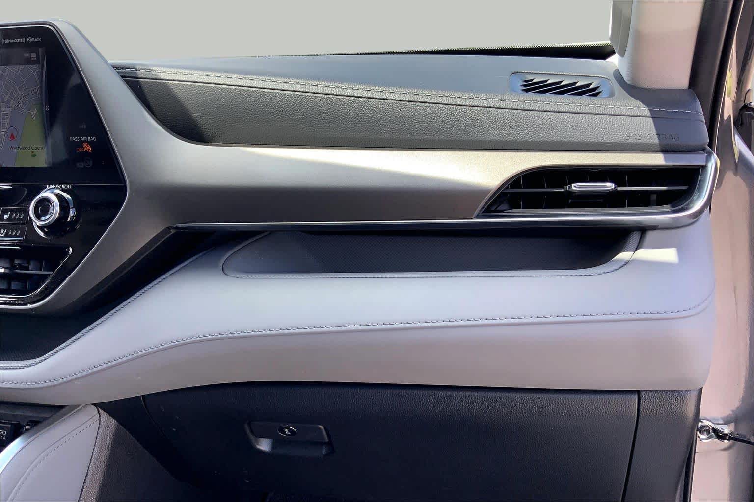 2021 Toyota Highlander Hybrid Limited Magnetic Gray Metallic at AutoNation USA Houston