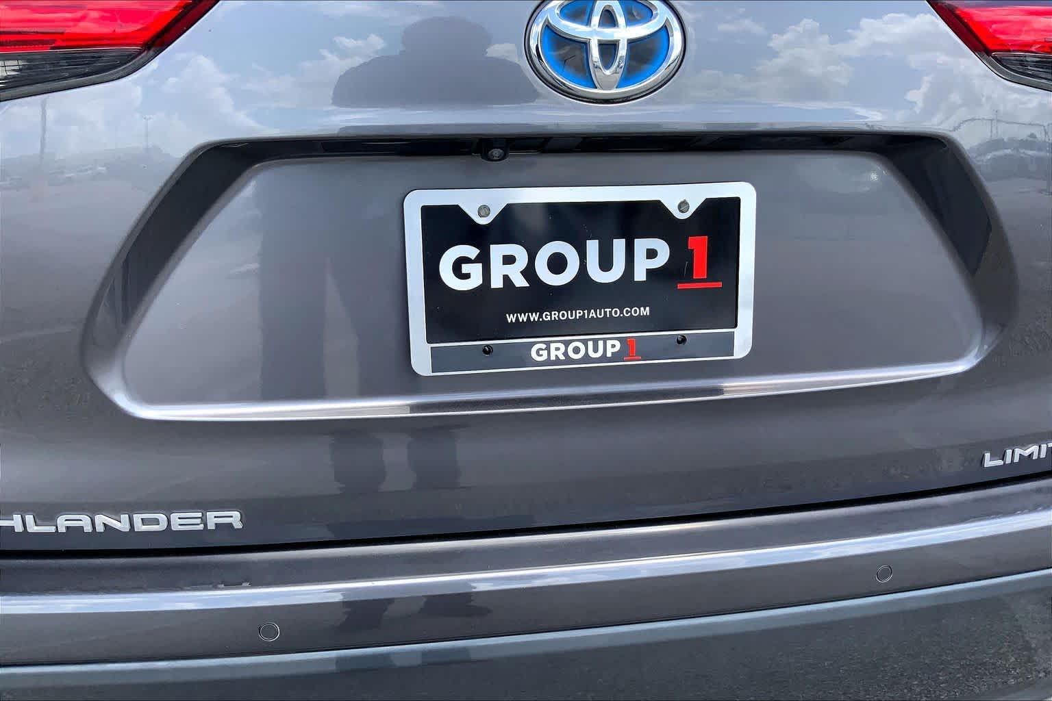 2021 Toyota Highlander Hybrid Limited Magnetic Gray Metallic at AutoNation USA Houston